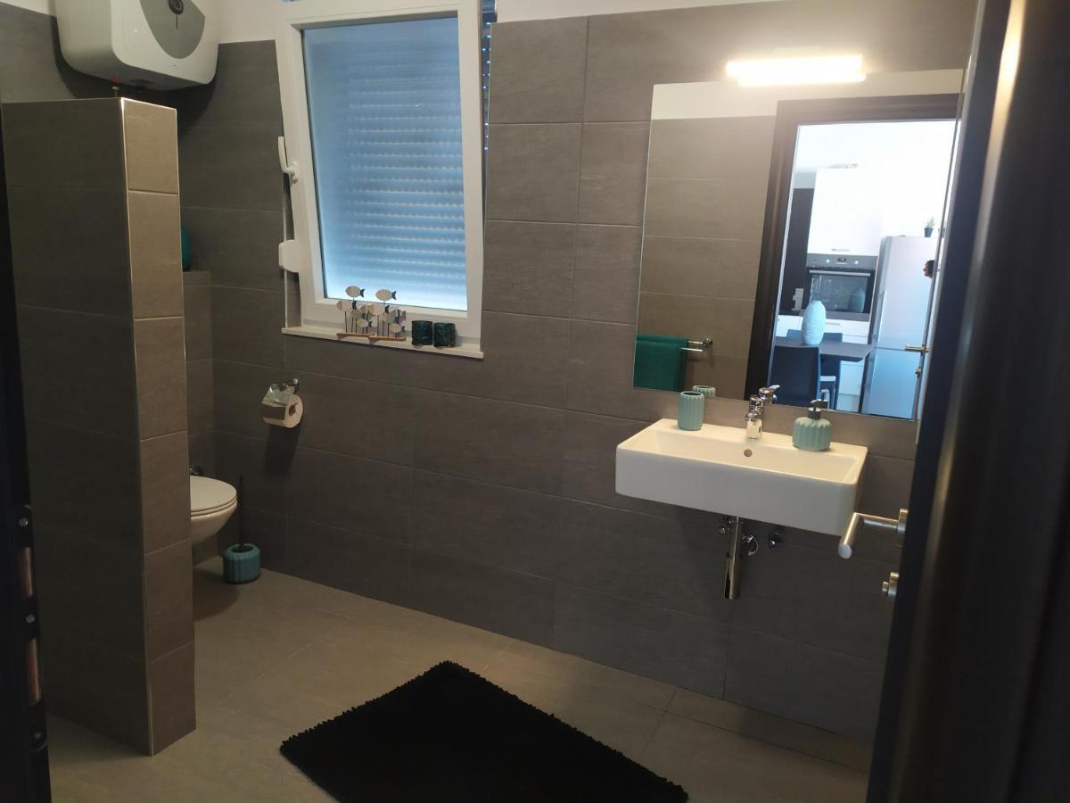 Tiamar Apartment Слатине Екстериор снимка