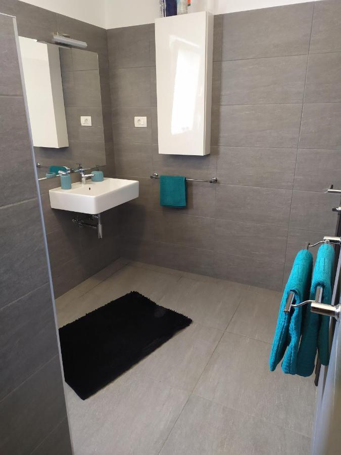 Tiamar Apartment Слатине Екстериор снимка