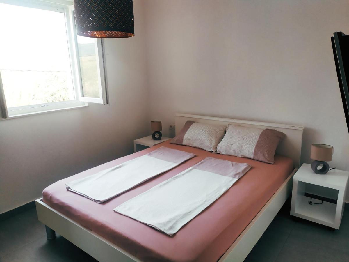 Tiamar Apartment Слатине Екстериор снимка