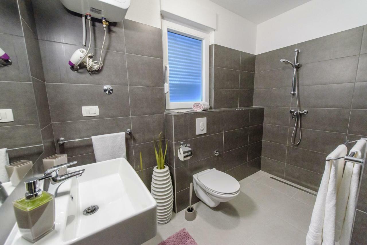 Tiamar Apartment Слатине Екстериор снимка