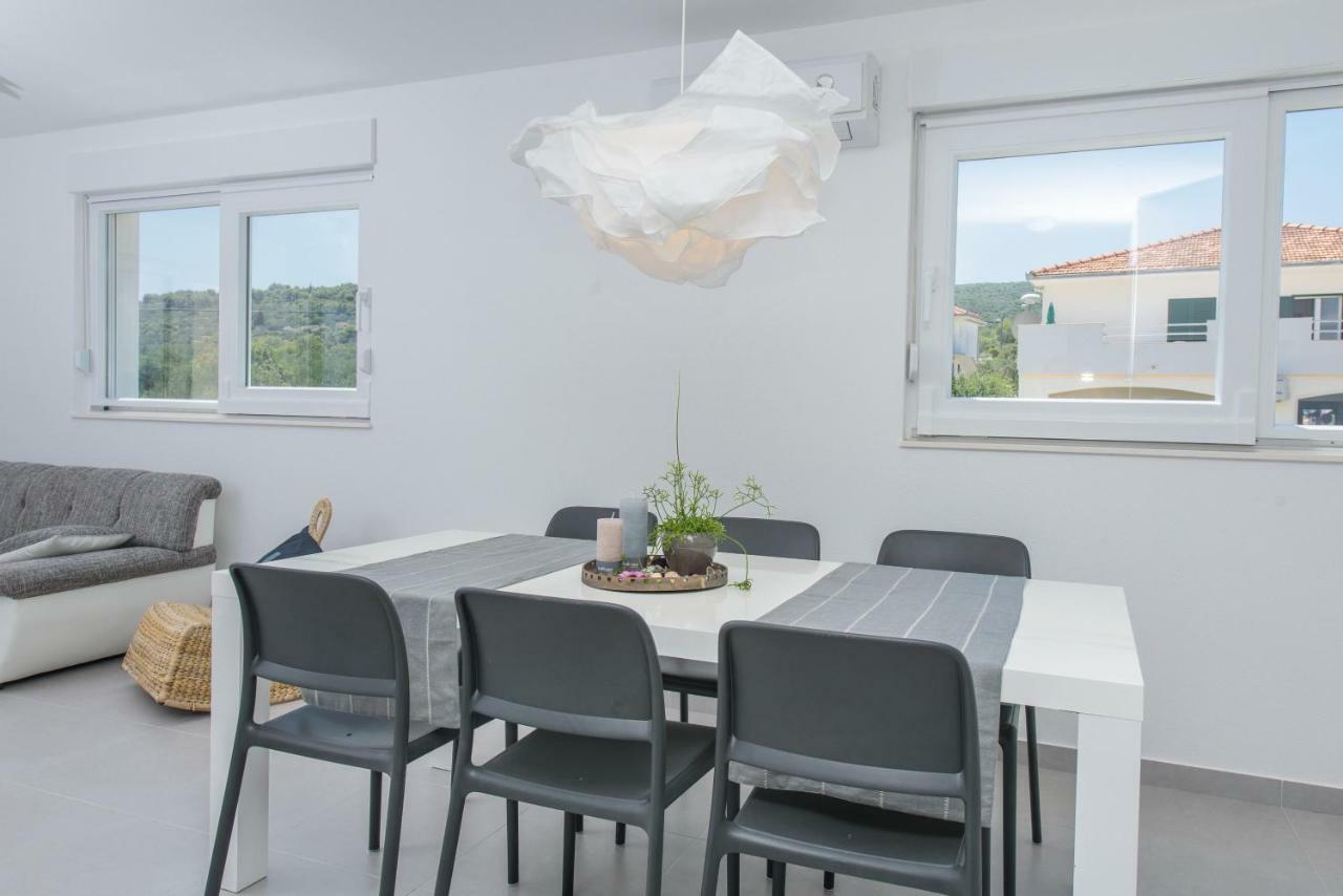 Tiamar Apartment Слатине Екстериор снимка