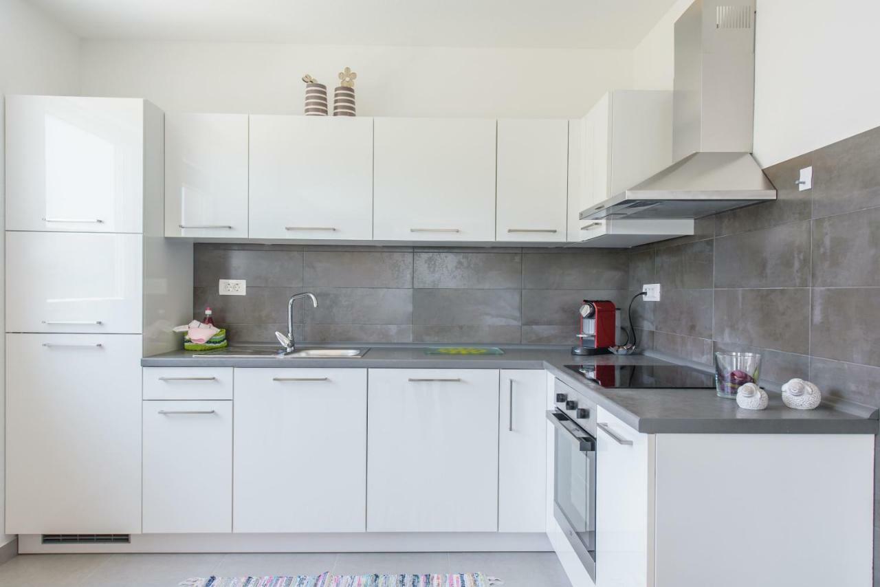 Tiamar Apartment Слатине Екстериор снимка